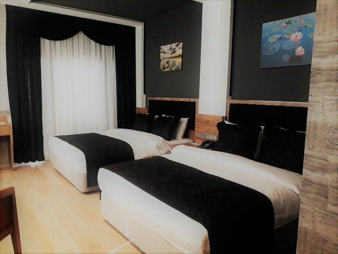 Bedroom 4, Golden Rose Deluxe Hotel, Merkez