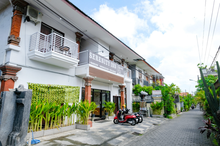 Exterior & Views 2, RedDoorz @ Serenity Inn Teuku Umar Denpasar, Denpasar