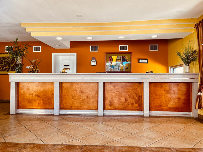 Public Area 2, Econo Lodge Del Rio, Val Verde