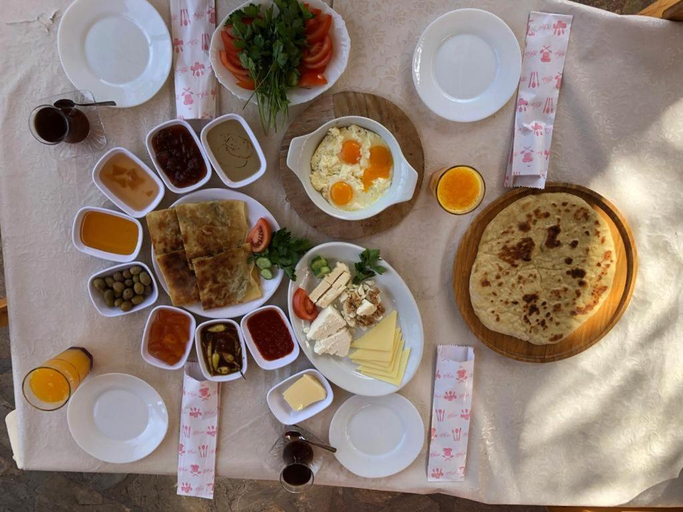 Food & Drinks 5, Yenivadi, Antalya