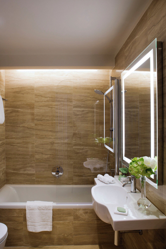 Bathroom 4, Starhotels Terminus, Napoli