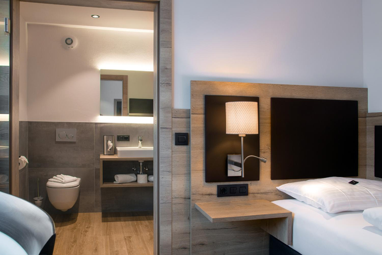Bedroom 2, Patrix Hotel, Restaurant, Bar, Vöcklabruck
