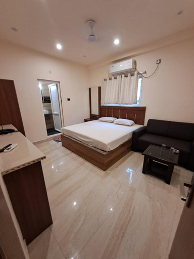 Bedroom 5, Hotel Vivek, Patna