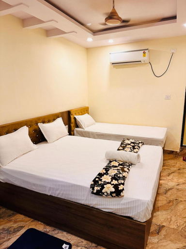 Bedroom 5, Hotel Royal Palace, Gaya