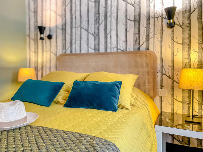 Bedroom 2, Le Rétro Mirabeau, Aude