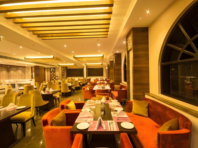 Food & Drinks 5, Regenta Central Amritsar, Amritsar