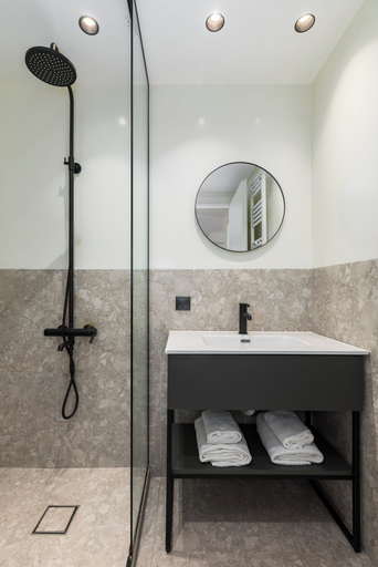 Bathroom 4, Celine by Halu!, Central Macedonia