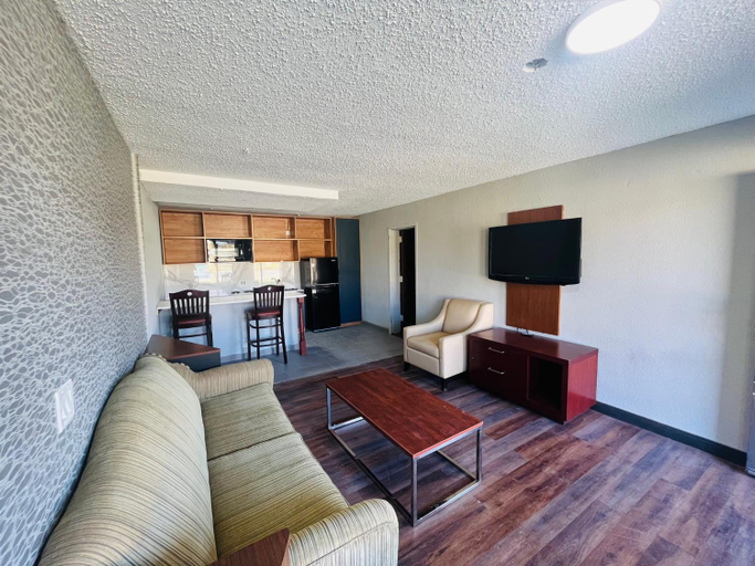 Others 5, North Villa extended stay, Houston
