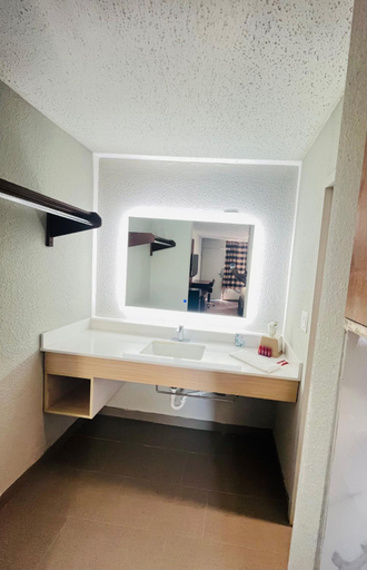 Others 4, North Villa extended stay, Houston