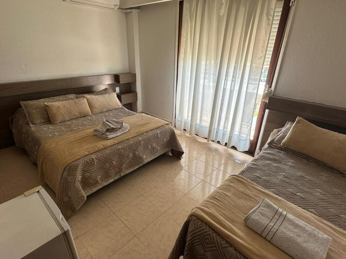Bedroom 2, Hotel Lujan, n.a339