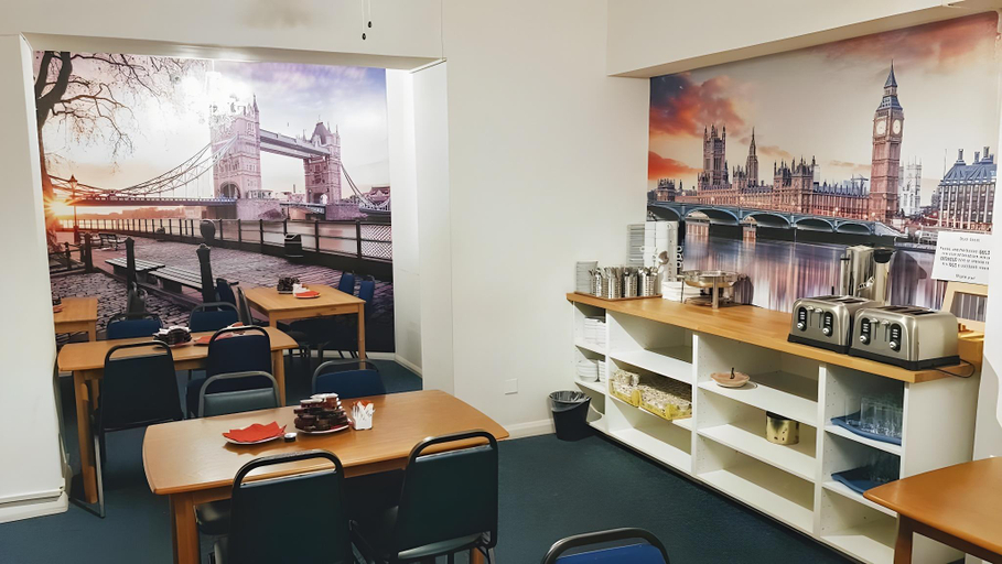 Food & Drinks 5, Arriva, London