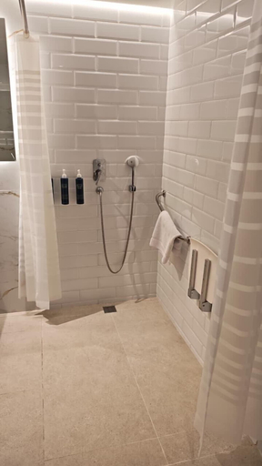 Bathroom 4, Four Points® by Sheraton Tequendama, Bogota, Santafé de Bogotá