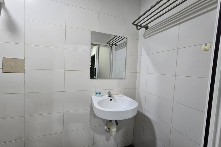Fast Hotel Sri Gombak - Tap to explore photos
