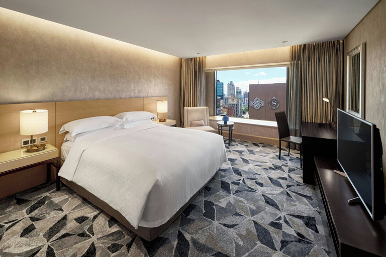 Bedroom 3, Sheraton Grand Taipei Hotel, Taipei City