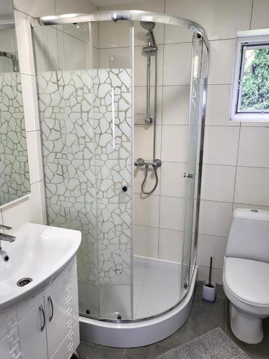 Bathroom 3, Tulipan Hotel Aquapark, Khusts'kyi