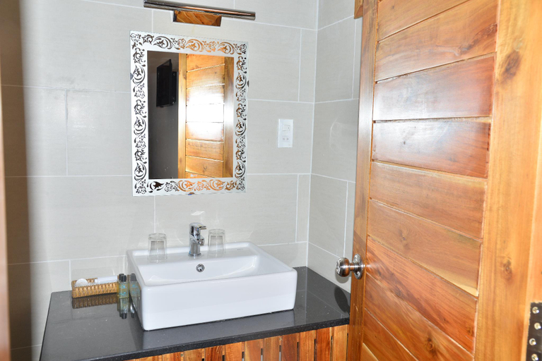 Bathroom 3, Dong Xuan Hong Hotel Phu Quoc, Phú Quốc
