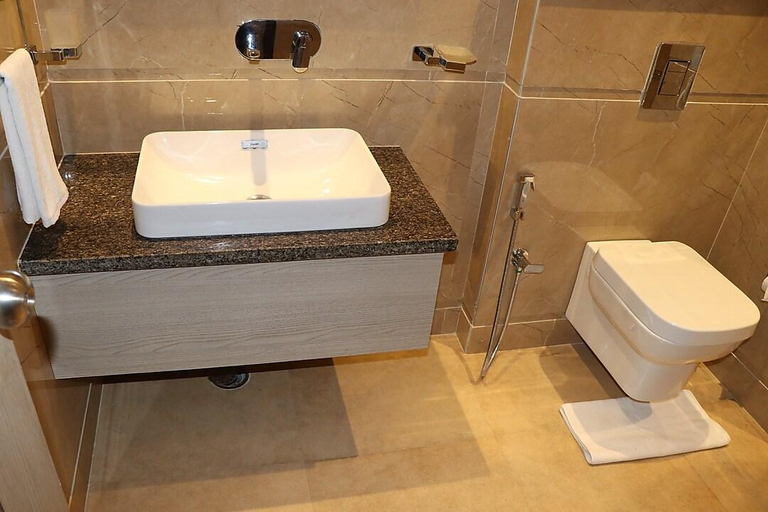 Bathroom 4, Dara Royale , Amritsar