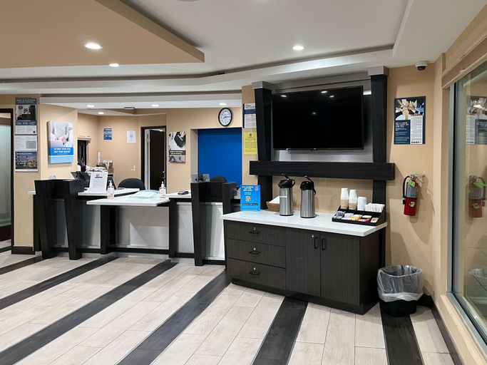 Public Area, Studio 6 Vallejo, Ca – Napa Valley, Solano