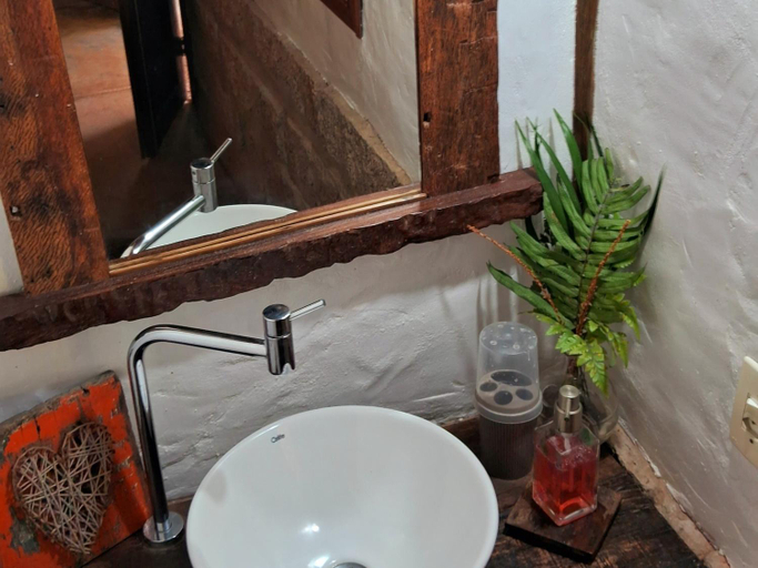 Bathroom, Praia do Rosa Kaora Cabanas, Imbituba