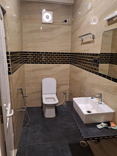 Bathroom 4, Hotel Vivek, Patna