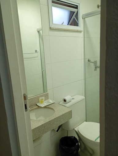 Bathroom 4, Hotel Graal Inn Queluz, Queluz