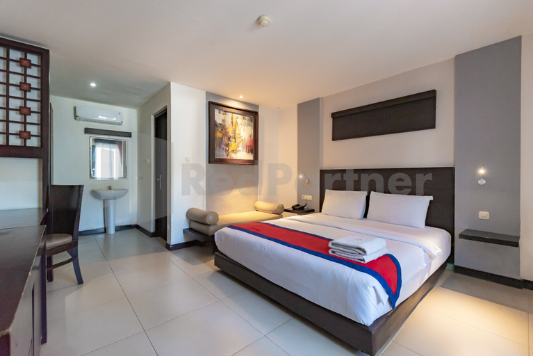 Ozz Hotel Kuta Bali manage by Ozz Group Room Type - Superior Room
