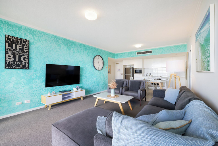 Others 4, Ocean Pacific Broadbeach, Gold Coast