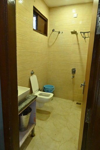 Bathroom 5, Hotel Gopal Inn, Amritsar