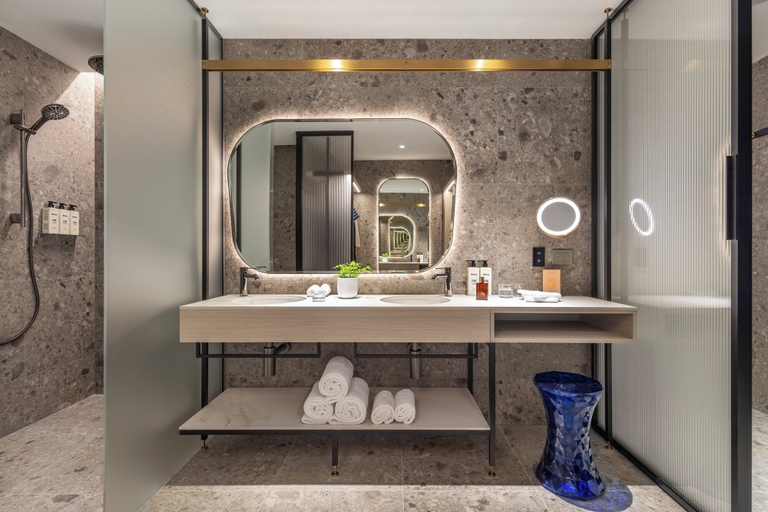Bathroom 5, Hotel Indigo MELBOURNE LITTLE COLLINS by IHG, Melbourne