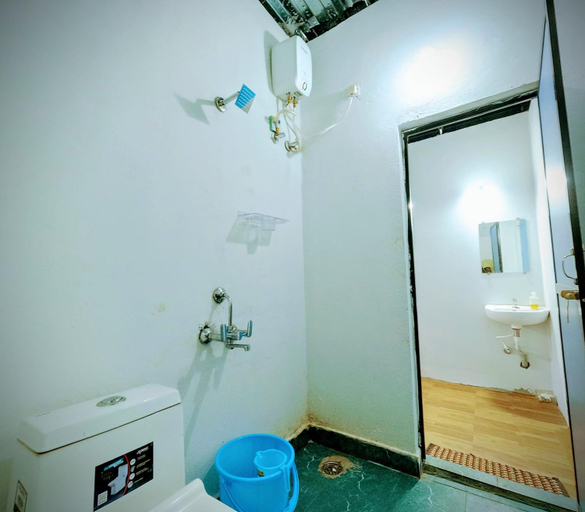 Bathroom, Hiewa Stays & Trails, Visakhapatnam