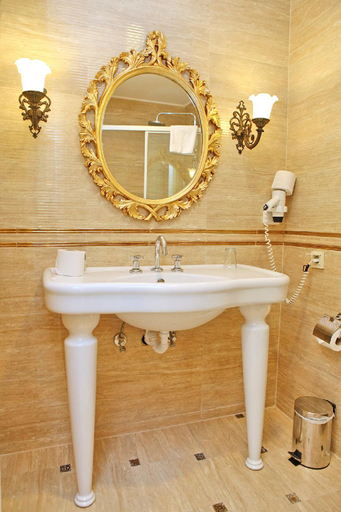Bathroom 5, Aspen Hotel, Antalya
