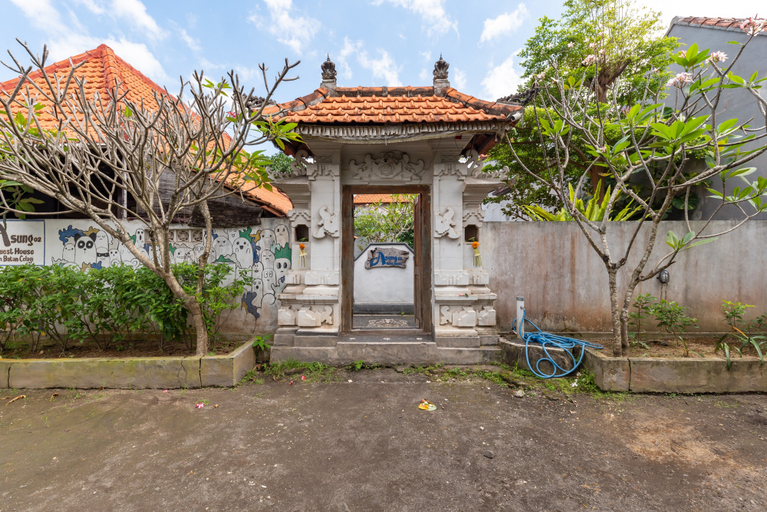 Exterior & Views, Urbanview Asung 2 Guesthouse near Canggu, Badung