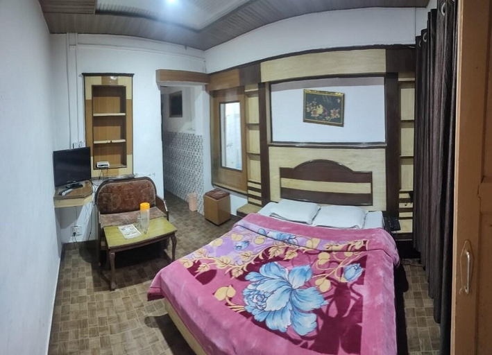 Others 4, Hotel Satpushap, Chamba