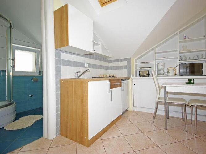Others 5, Apartments Villa Rose - Standard Studio with Sea View  and shared Terrace A2 bijeli, Selca