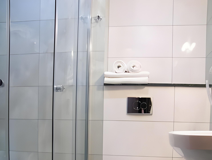 Bathroom 2, Hotel Szyszko, Suwałki