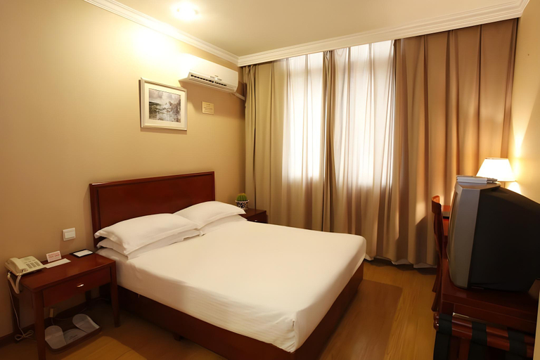 Bedroom 3, Nanjing Goldstar Hotel, Nanjing