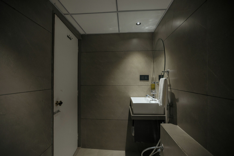 Bathroom 4, Biznotel by Pride Surat, Surat