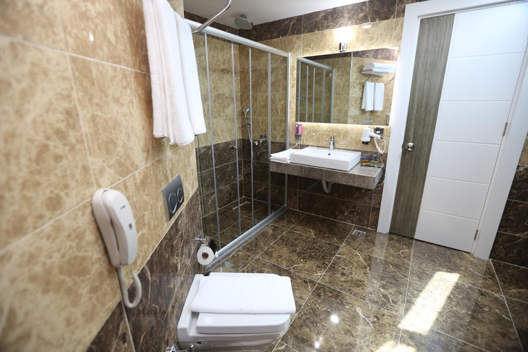Bathroom 5, Elips Royal Hotel & Spa, Antalya