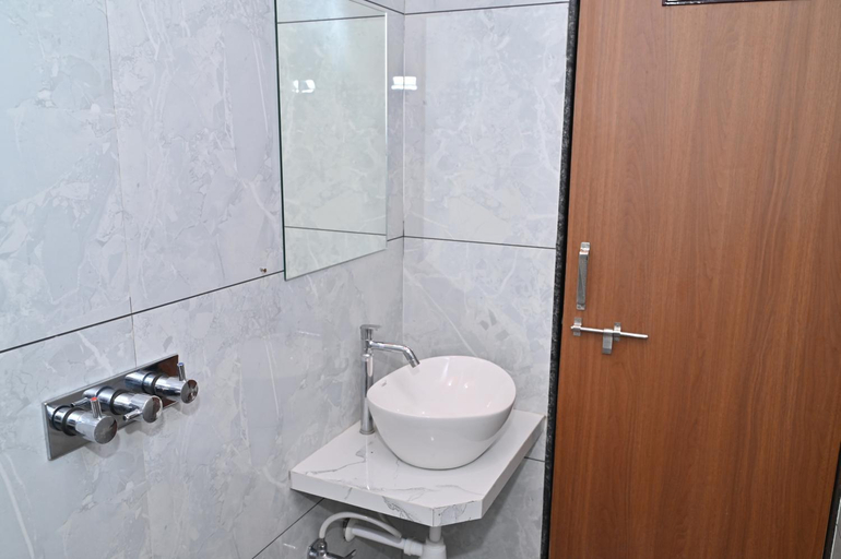 Bathroom 3, Hotel Sai Sneha, Ahmadnagar