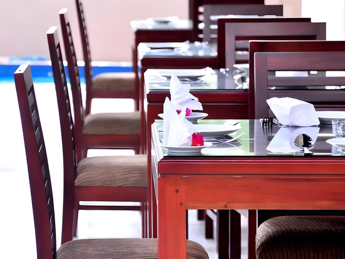 Food & Drinks 4, Grand 7 Hotel Thalawathugoda, Kaduwela