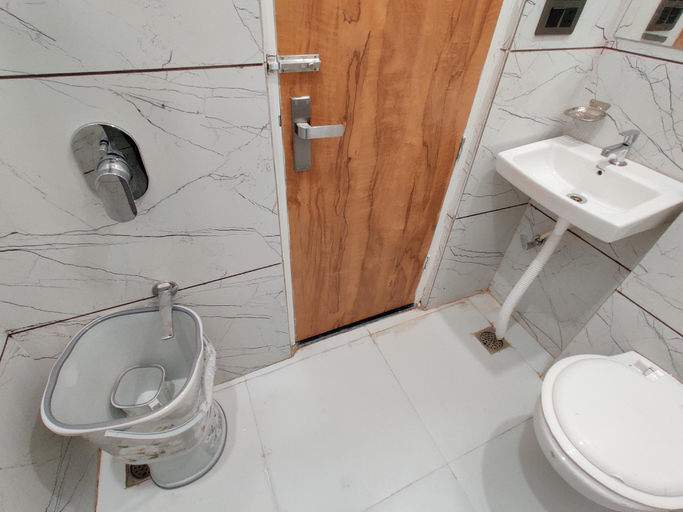 Bathroom 3, Hotel 4S Niwas, Amritsar