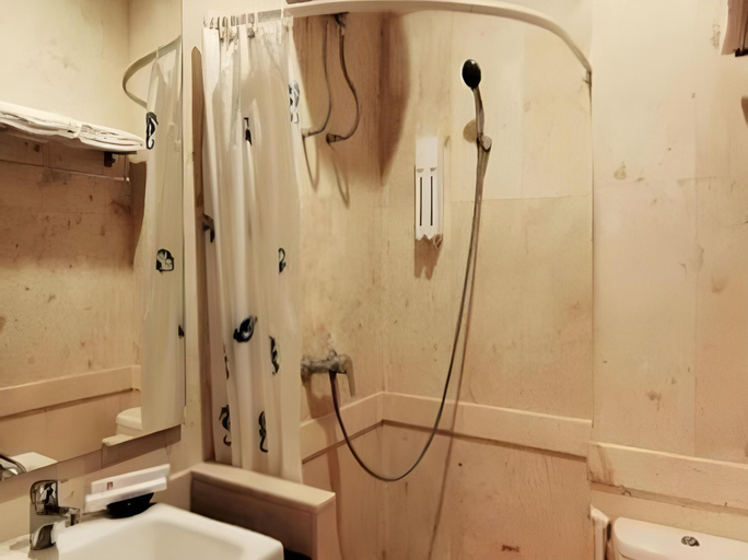 Bathroom 3, Pondok Keluarga Osamaliki, Salatiga