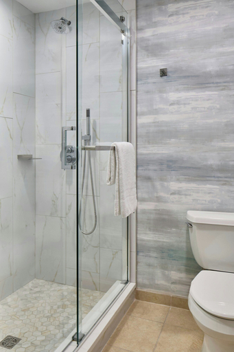 Bathroom 3, Montgomery Marriott Prattville Hotel & Conference Center, Elmore