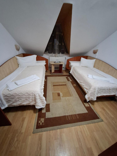 Others 5, Casa Boiereasca, Iasi