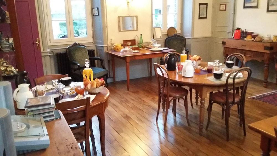 Others 5, Les Belles de Mai guesthouse, Manche
