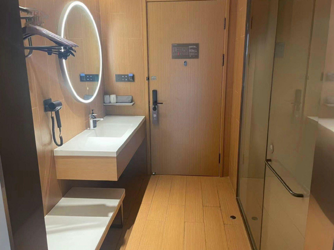 Bathroom 3, Ji Hotel Nanjing Hexi Expo Center Zhonghe Road, Nanjing