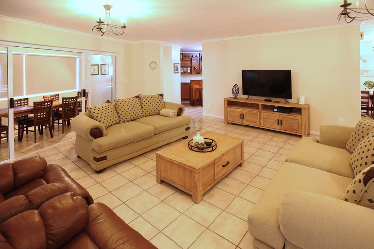 Living area 2, Coastal Calm Langebaan 6 Sleeper, West Coast
