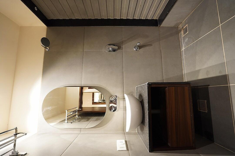Bathroom 3, Hotel Magnum, Amritsar