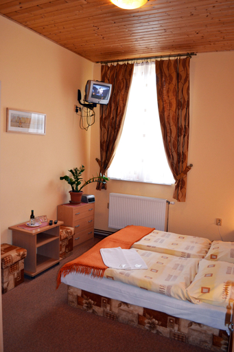 Bedroom 2, Penzion Manderlak, Liptovský Mikuláš