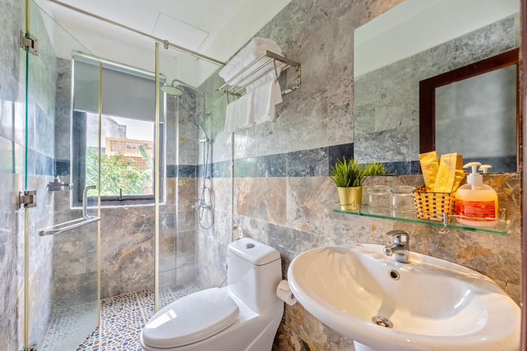 Bathroom 4, Gia Huy Riverside Hotel Hoi An, Da Nang